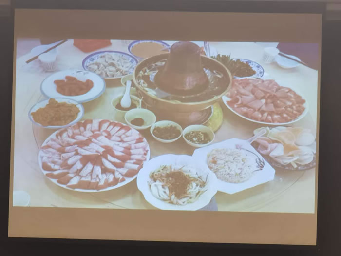 綿陽中旅行假日旅行社舉行胡楊林、南疆專列推薦會